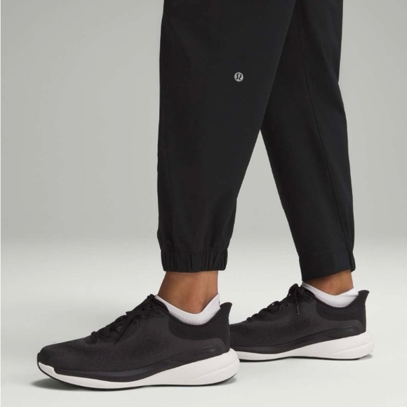 Lululemon sz 2 new without tags License to Train High-Rise Pant Black - Picture 13 of 14